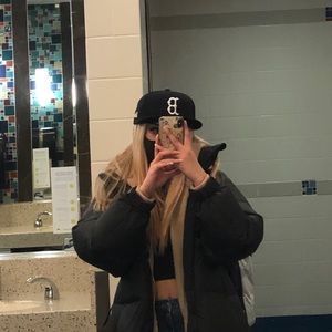 Meet your Posher, Hanna